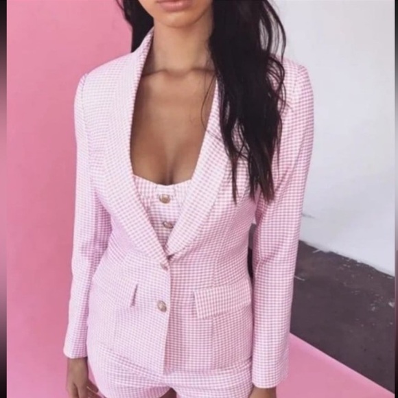 Meshki Jackets & Blazers - Amber x Meshki gingham white & pink blazer jacket.
Small. NWOT.